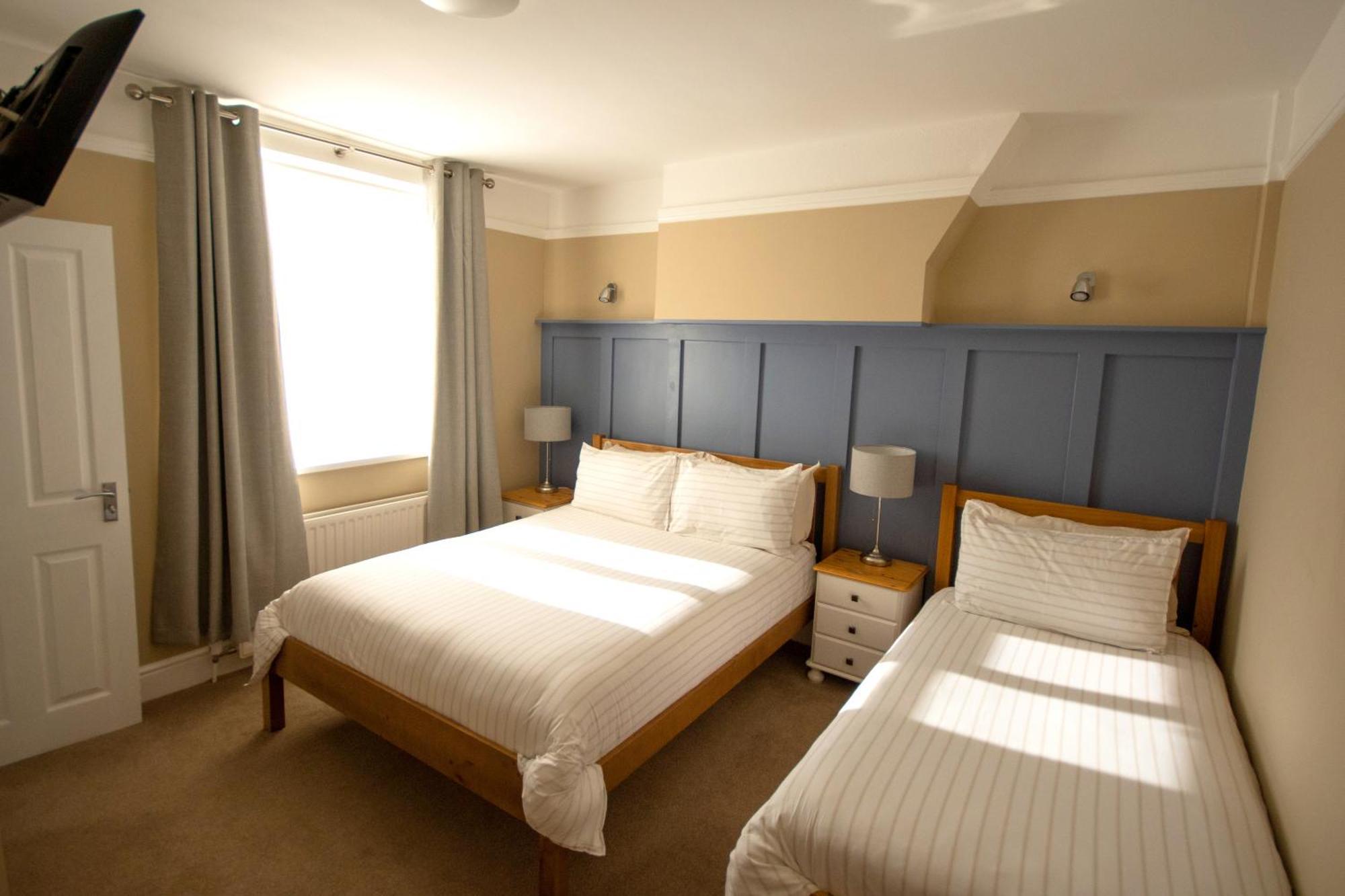 Salamander Guest House Стратфорд-апон-Эйвон Экстерьер фото